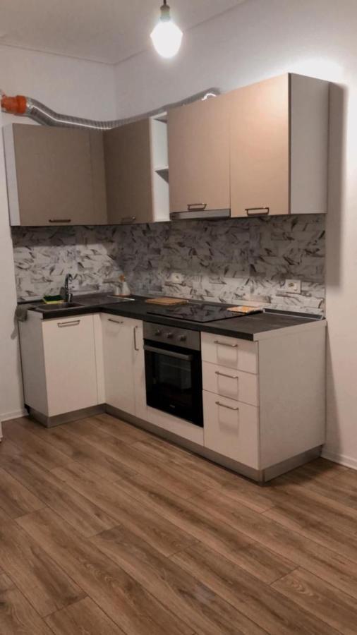 Ionian Apartments Vlorë Esterno foto