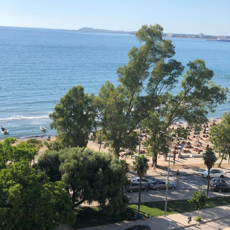Ionian Apartments Vlorë Esterno foto